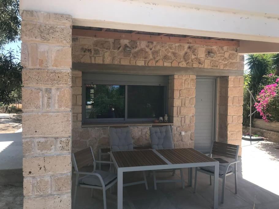 Πέτρινη Κατοικία Στην Αίγινα - Stone House In Aigina Khloi エクステリア 写真